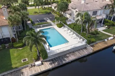 Image de Luxurious Seasonal Rental on the Harbor Grand Harbor, Vero Beach! Stunning View