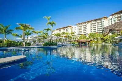 Image de Beautiful Grand Luxxe Spa Suite at Vidanta Nuevo Vallarta