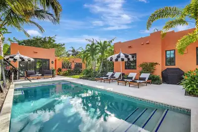 Image de The Agave House Spanish Revival Compound