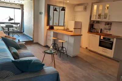 Image de Appartement 6 personnes vue sur les voiliers.
