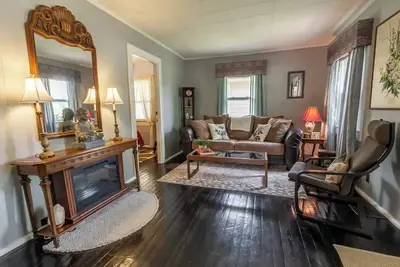 Image de Graham and Kay's UIndy Cottage. 3 bedrooms, 10 min from downtown.