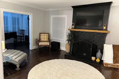 Image de Cozy 5Bd Home in heart of Cle