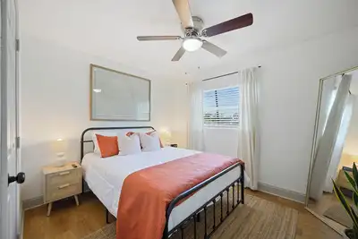 Image de Lake Hunter Cozy Cottage, Sleeps 6, centrally located