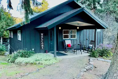 Image de 2 Bedroom Ski Chalet near Downtown Leavenworth.
