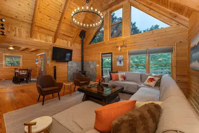 Image de Wilderness Retreat | Pet Friendly, Fitness/Game Room & Fire Table!