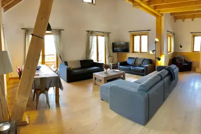 Image de Chalet '4 Étoiles La Saulire' avec vue sur la montagne, terrasse partagée et Wi-Fi