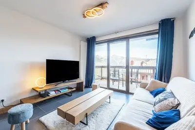 Image de Appartement \"L'écrin Des Sapins\" avec vue sur les montagnes, balcon et Wi-Fi