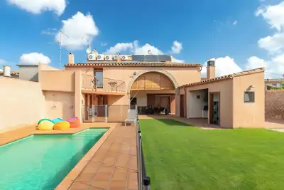 Maison 'Can Centena' avec piscine privée, Wi-Fi et climatisation