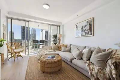 Image de Chevron Renaissance Ocean & River Views