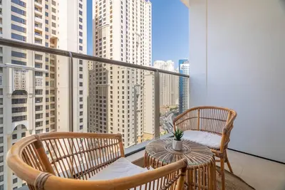 Image de GuestReady - Studio élégant dans la marina de Dubaï