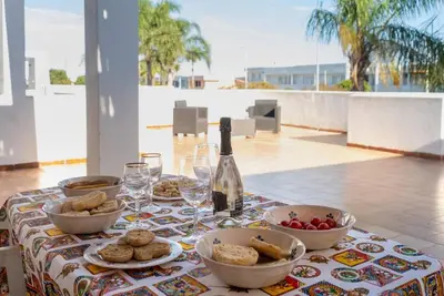 Image de Villa Sirena avec terrasse panoramique