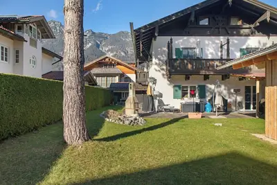 Image de Maison de vacances 'Alpen Lodge' avec vue sur les montagnes, terrasse privée et Wi-Fi
