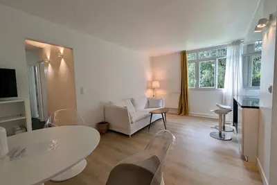 Image de A quiet apartment between Paris and Versailles