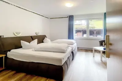 Image de Comfortable and versatile room -perfect for relaxation, work and exchange