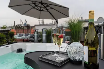 Image de Rooftop Wawel view with jacuzzi l luxury apartment