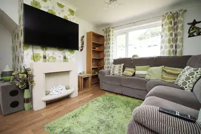Image de 3 Bedroom family home Newport, located next to M4