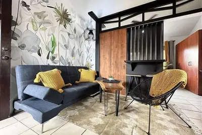 Image de Designer-Inspired 1Bed/1Bath Condo Close to Beach