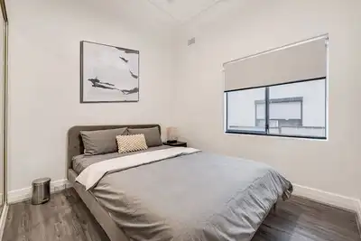 Image de Spacious 3-Bedroom Family Home in Concord's Heart!