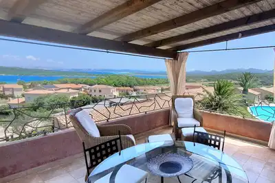 Image de Elegant penthouse with large terrace and sea view