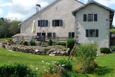 Image de Gîte nature Vosges, animaux admis, terrasse, poêle à granulés