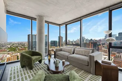 Image de 6 Apts for Groups w/ City Views and Luxe Amenities