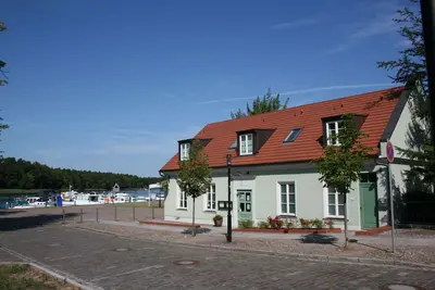Image de Spacious vacation apartment \"Wölfchen\" directly at the harbor of Rheinsberg