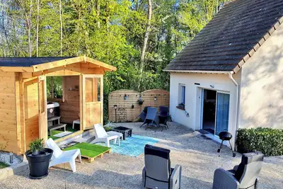 Image de Celies Country Cottage proche de Giverny et son jacuzzi pour la détente