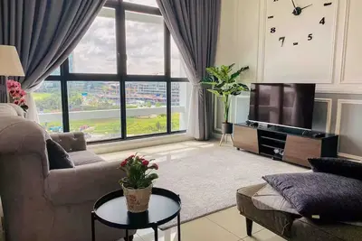 Image de The Icon @ Conezion Ioi City Mall Putrajaya, Golf View 3br\n\n