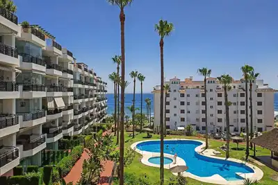 Image de Beautiful 2 Bed Beachfront Apt