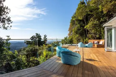 Tree-top luxury in the Waitakere Ranges
