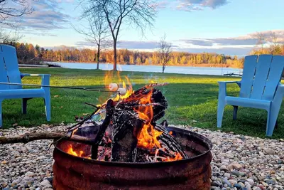 Image de Blue Heron Point - Hot Tub, Kayaks, Fishing, 3 bedrooms on a no wake lake