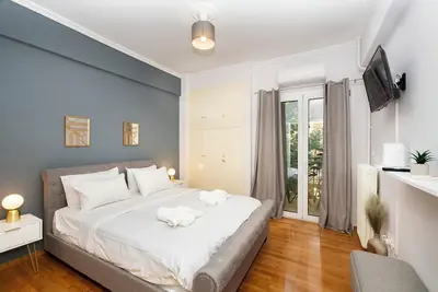 Image de Chic One-Bedroom retreat near Panathenaic Stadium