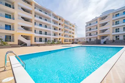 Image de Lagos Marina View 8 With Pool by Homing