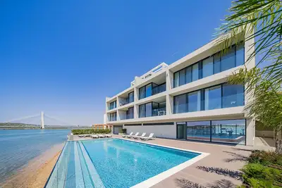 Image de PORTIMÃO Ocean Breeze With Pool by Homing