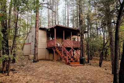 Image de Northwoods (#8) Cabin in the Pines