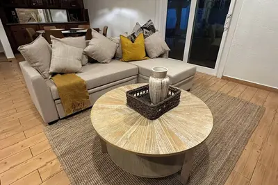 Image de Boho Haven Home w\/Pool Table\/Yard\/8ppl\/Free Parking