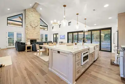 Image de Zion Riverfront Farmhouse