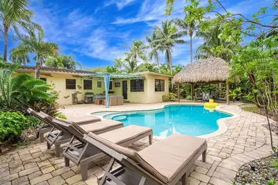Image de Chic Getaway w/Heated Pool & Short Walk to Beach