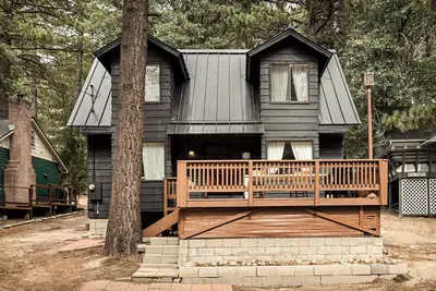 Image de Pineland Getaway – Serene Escape