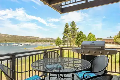 Image de The Adler's Nest | Lakefront w/Pool, Spa, and Summer Dock!