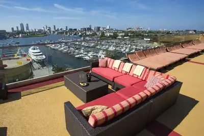 Image de 2 Cozy Rooms w/ Hot Tub, Marina & Casino Access – Perfect for Relaxation