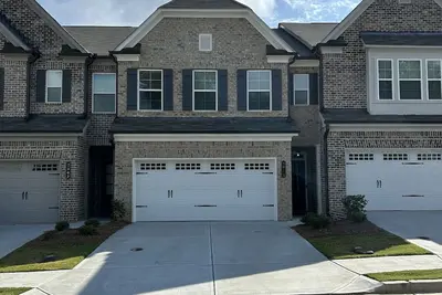Image de Charming 2-bedroom townhome in Loganville with strong WiFi and Ac