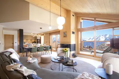 Image de Ski aux pieds! Beau T5 duplex avec accès piscine