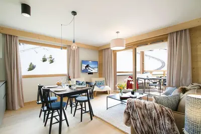 Image de Charmant T2 + cabine avec accès direct aux pistes