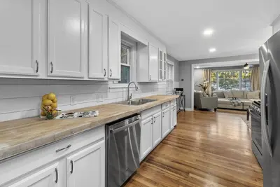 Image de Rosewood Retreat: Ft Jackson, Usc. downtown Columbia