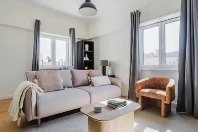 Image de Blueground | Areeiro 2bd apartment