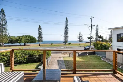 Image de 5-Bed Beachfront Bells Beach Bungalow, Lovely View