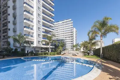 Image de Maison en bord de mer avec accès à la piscine