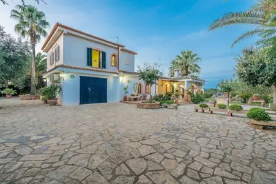 Image de Maison à Santa Margalida avec Piscine & Bbq