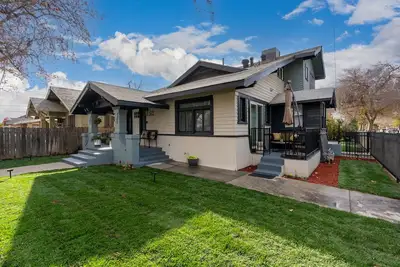 Image de Modern 2-bedroom house in Tower district Fresno with WiFi, Ac